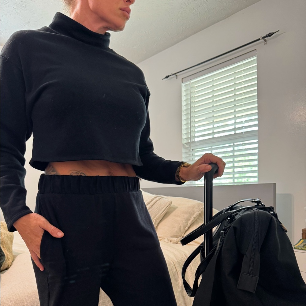 EXPRESS 2 Piece Jogger Set **PERFECT FOR TRAVEL!**